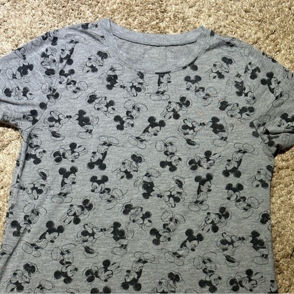 Mickey Minnie Mouse grey tshirt size Medium cc - Picture 2 of 3
